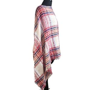 NWT One Size Fits Most Lightweight Acrylic Plaid Poncho